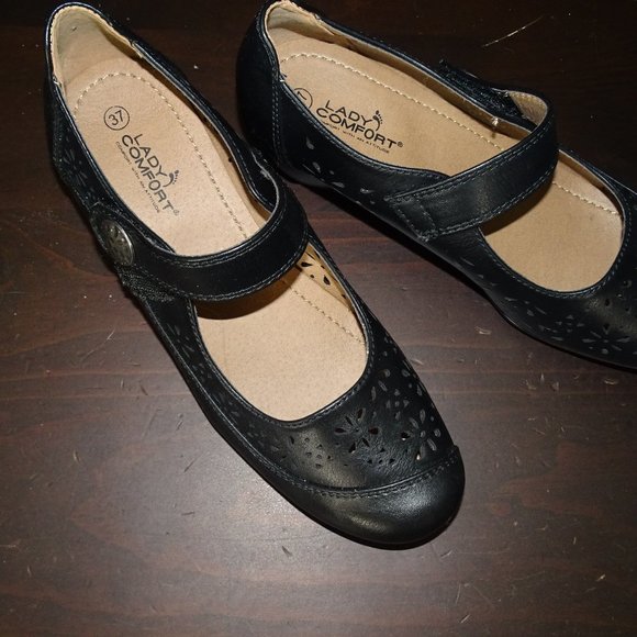 Lady Comfort Shoes - Picture 1 of 3